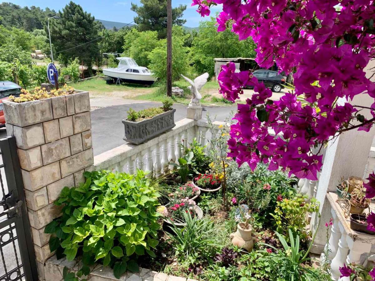 Apartmani Tamara Tivat Exterior photo